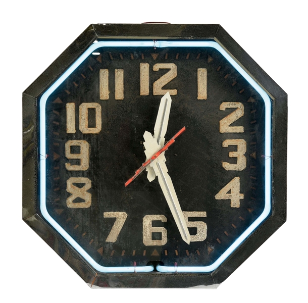 OCTAGON-SHAPED NEON CLOCK