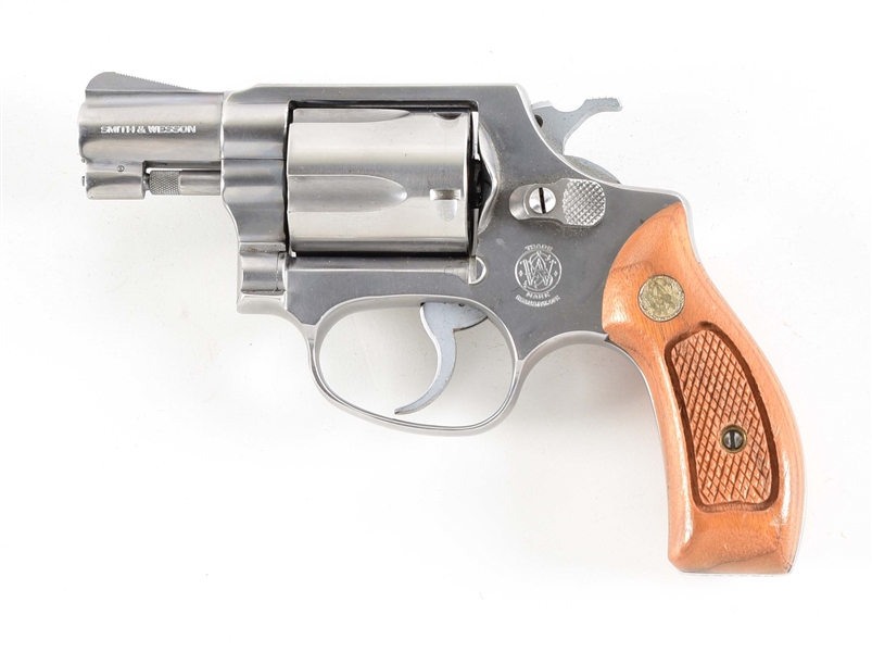 (C) SMITH & WESSON MODEL 60 DOUBLE ACTION REVOLVER 