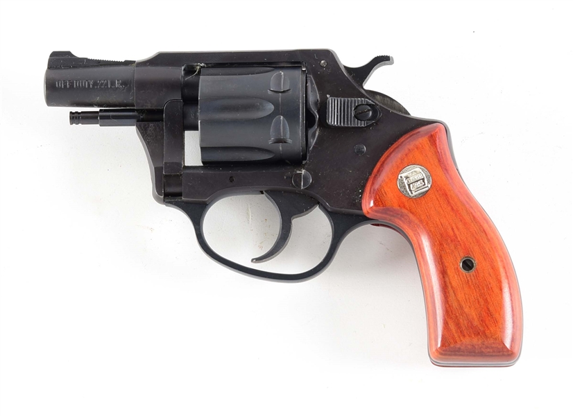 (M) CHARTER ARMS DOUBLE ACTION REVOLVER. 