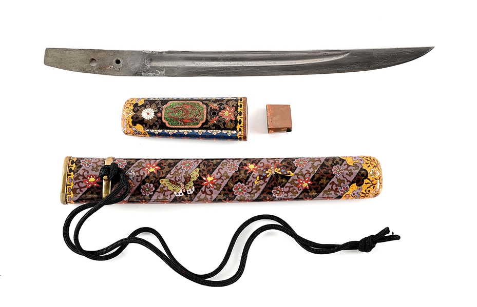 A TANTO WITH ENAMEL DECORATED KOSHIRAE.