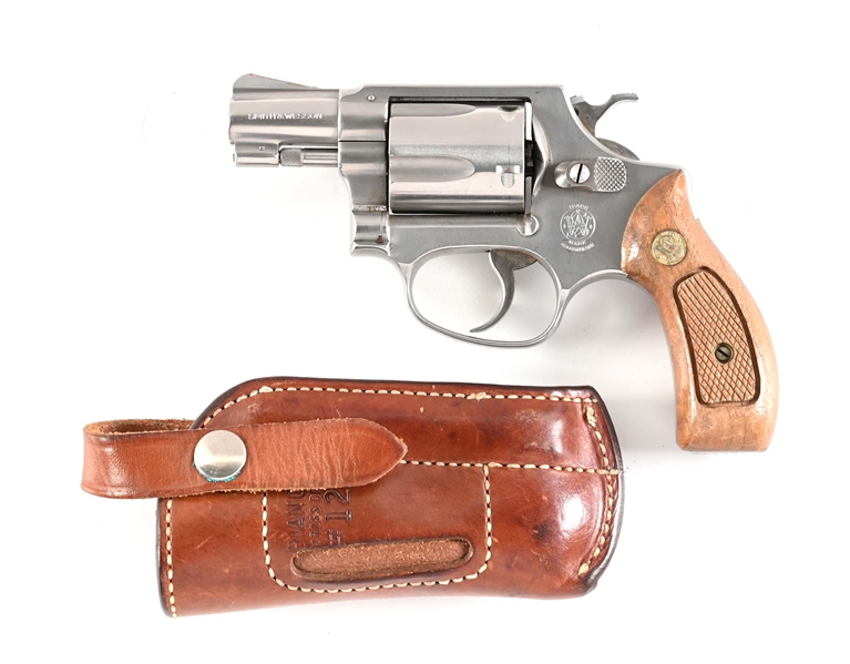 (M) SMITH & WESSON MODEL 60 DOUBLE ACTION REVOLVER.