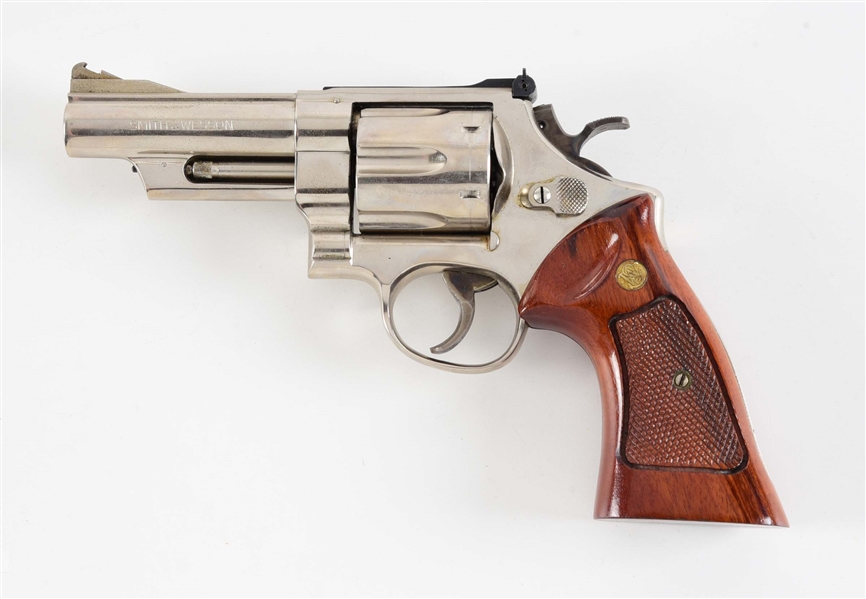 (M) SMITH & WESSON MODEL 57 41 MAGNUM DOUBLE ACTION REVOLVER 