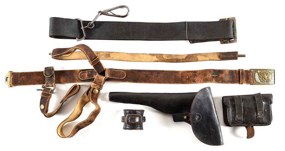 LOT OF 5: US CIVIL WAR ENLISTED CAVALRY LEATHER GEAR.