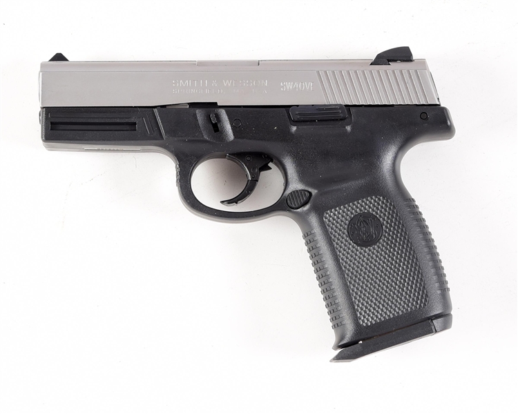 (M) SMITH & WESSON SIGMA SW40VE SEMI-AUTOMATIC PISTOL.