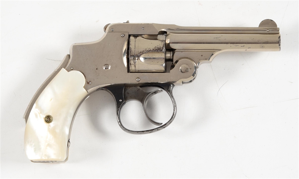 (A) SMITH & WESSON .32 SAFETY HAMMERLESS DOUBLE ACTION FIRST MODEL REVOLVER