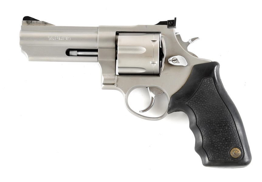 (M) TAURUS TRACKER DOUBLE ACTION REVOLVER IN .44 MAGNUM.