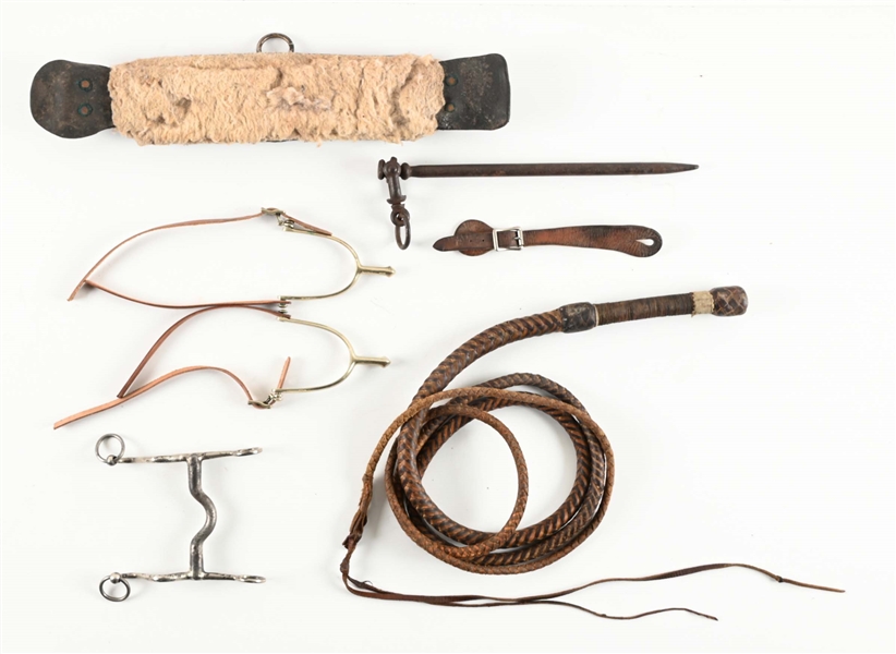 ASSORTED WESTERN TACK AND ACCOURTREMENTS.