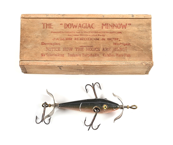 HEDDON 101 DOWAGIAC UNDERWATER MINNOW IN RAINBOW IN WOOD BOX