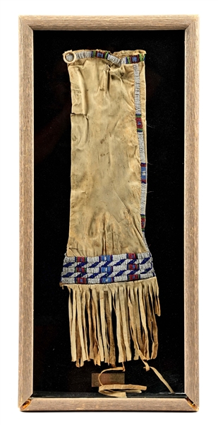 NORTHERN PLAINS BEADED PIPE BAG.