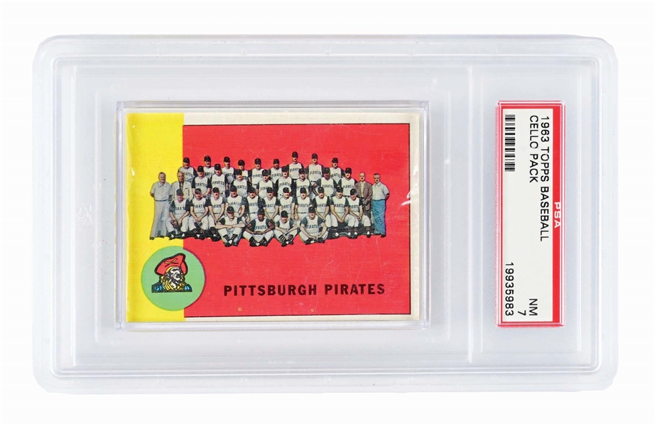 1963 TOPPS BASEBALL CELLO PACK PSA 7 - PITTSBURGH TEAM CARD