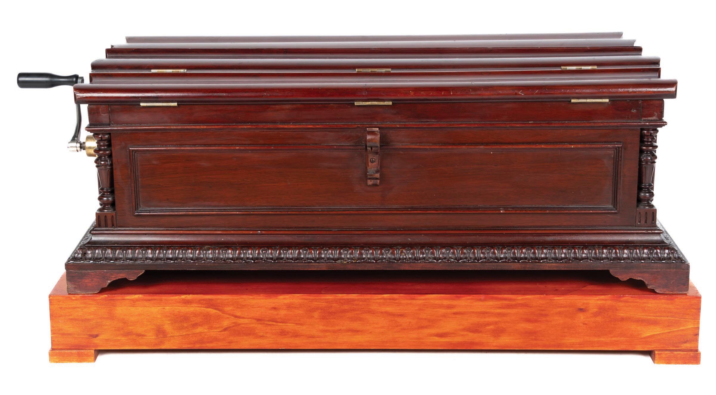 Lot Detail - CASKET STYLE REGINA MUSIC BOX PLAYING 27