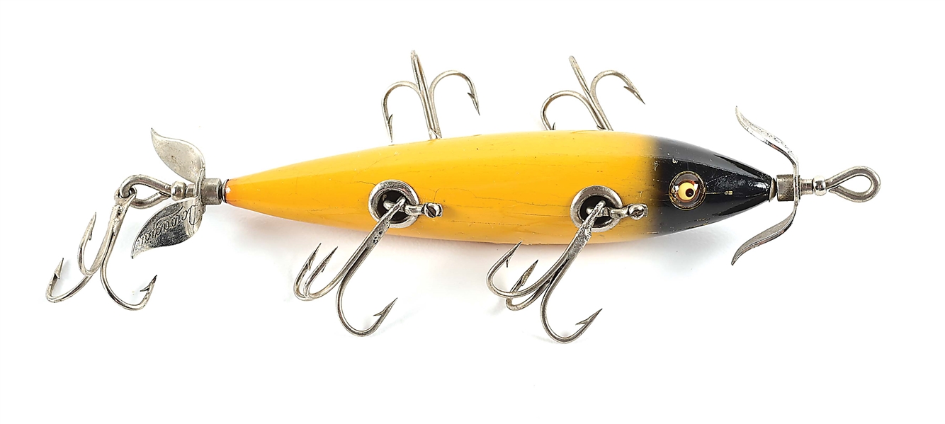 HEDDON 159F DOWAGIAC UNDERWATER MINNOW IN YELLOW WITH BLACK HEAD