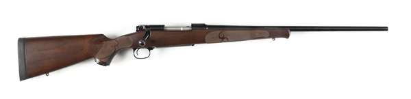 (M) WINCHESTER MODEL 70 CLASSIC FEATHERWEIGHT BOLT ACTION RIFLE IN .30-06