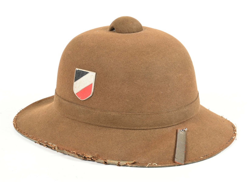 GERMAN WWII HEER PITH HELMET. 