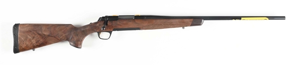 (M) BROWNING X-BOLT HUNTER BOLT ACTION RIFLE IN .300 WSM WITH FACTORY BOX. 