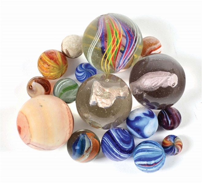 LOT OF 16 MARBLES