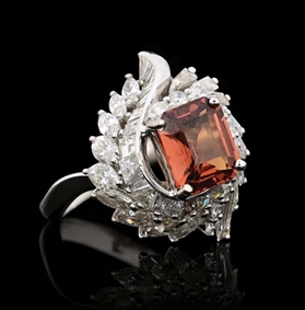 PLATINUM ORANGE SAPPHIRE AND DIAMOND RING W/ GIA REPORT