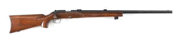 (C) WINCHESTER MODEL 52 BOLT ACTION TARGET RIFLE.