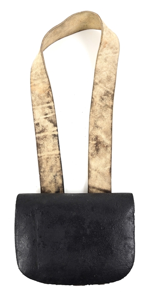 BRITISH 26-HOLE POUCH WITH BUFF BELT, LAST QUARTER 18TH CENTURY.