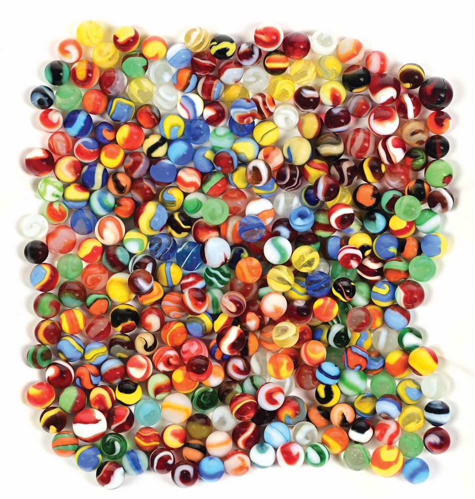 LARGE LOT OF MACHINE-MADE MARBLES 