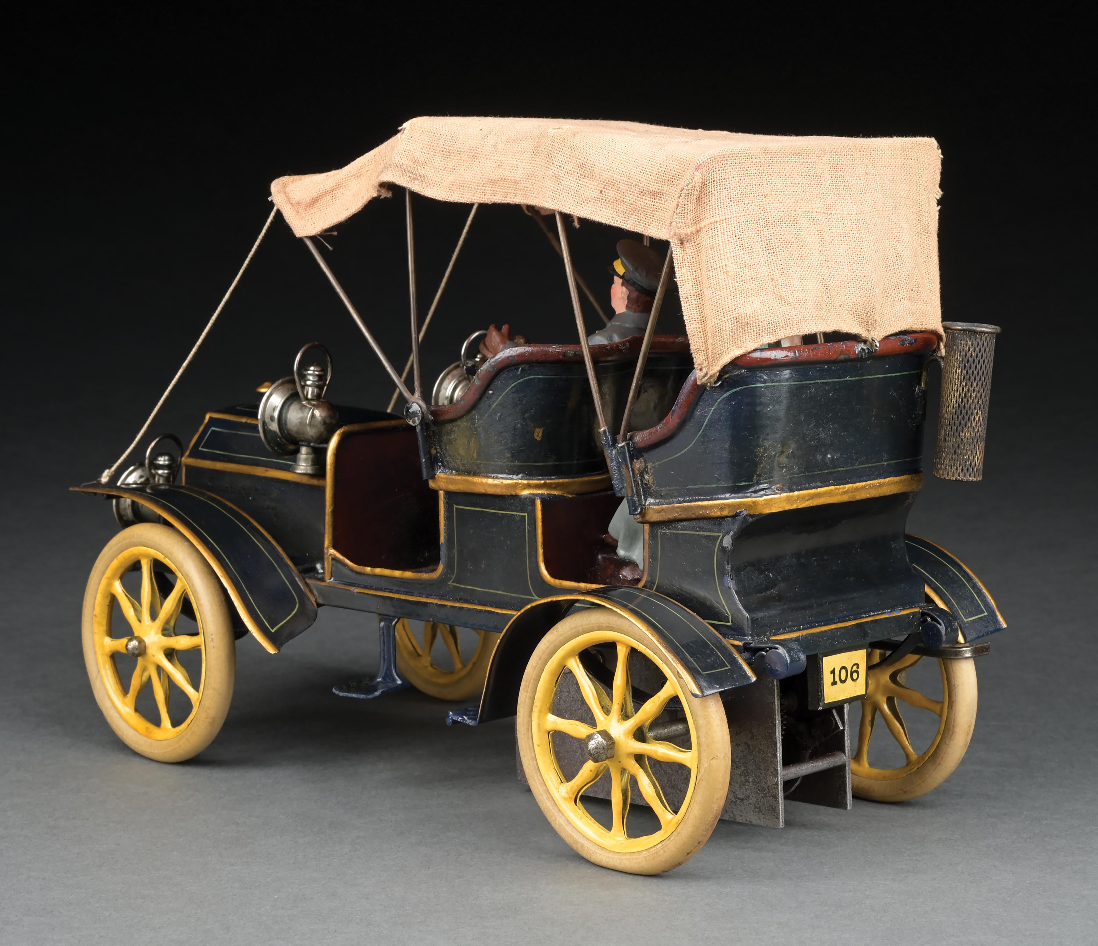 Marklin Clockwork Lot Detail - MARKLIN HAND-PAINTED CLOCKWORK 4-SEAT PHAETON W/ CANVAS ROOF
