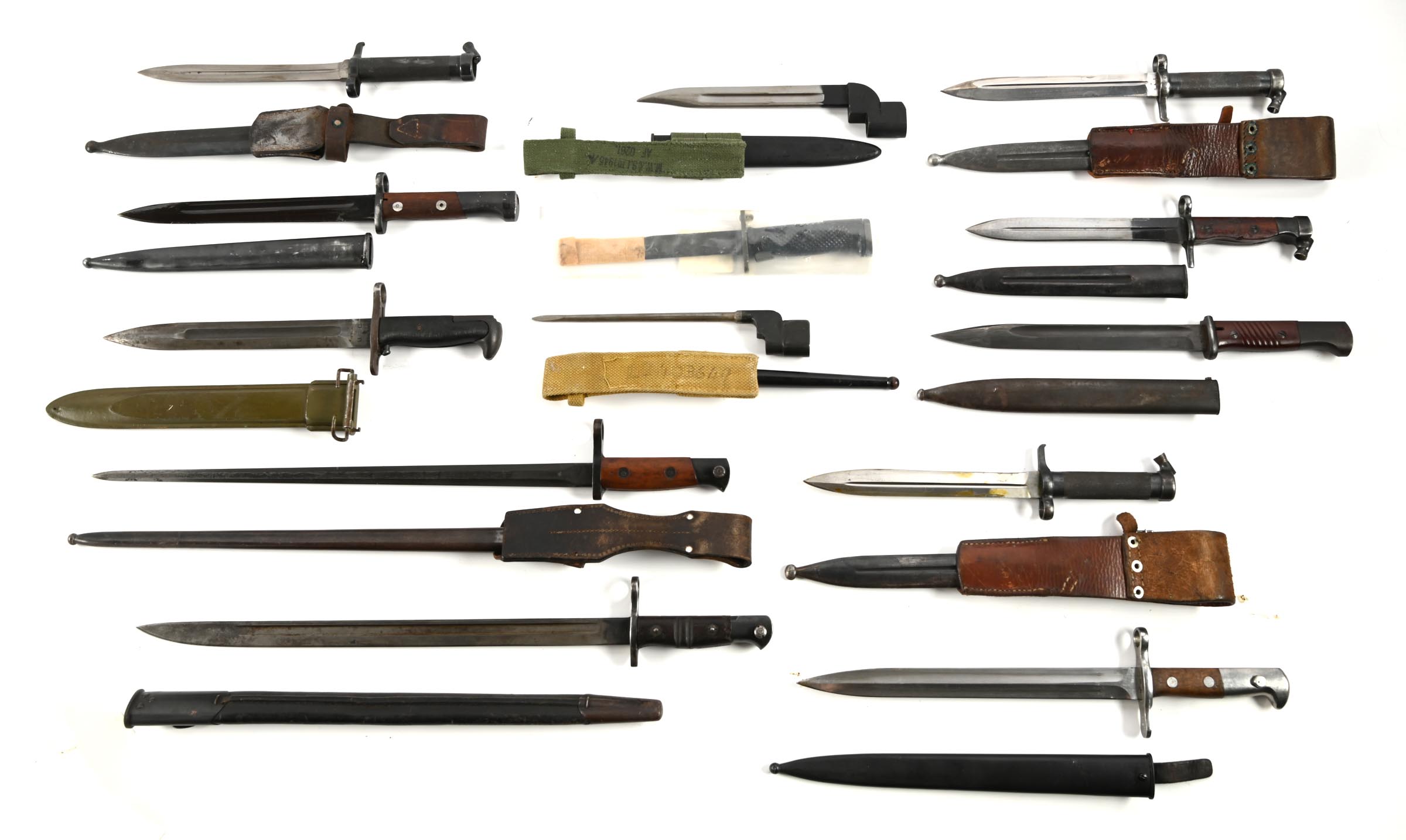 Lot Detail - LOT OF 13: US AND EUROPEAN BAYONETS.