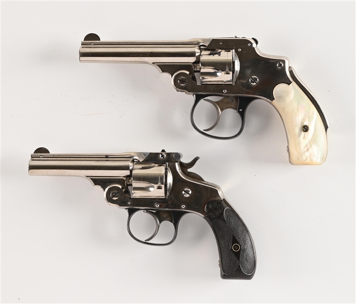 (A) PAIR OF FINE SMITH & WESSON .32 NEW DEPARTURE AND .32 4TH MODEL DA. REVOLVERS