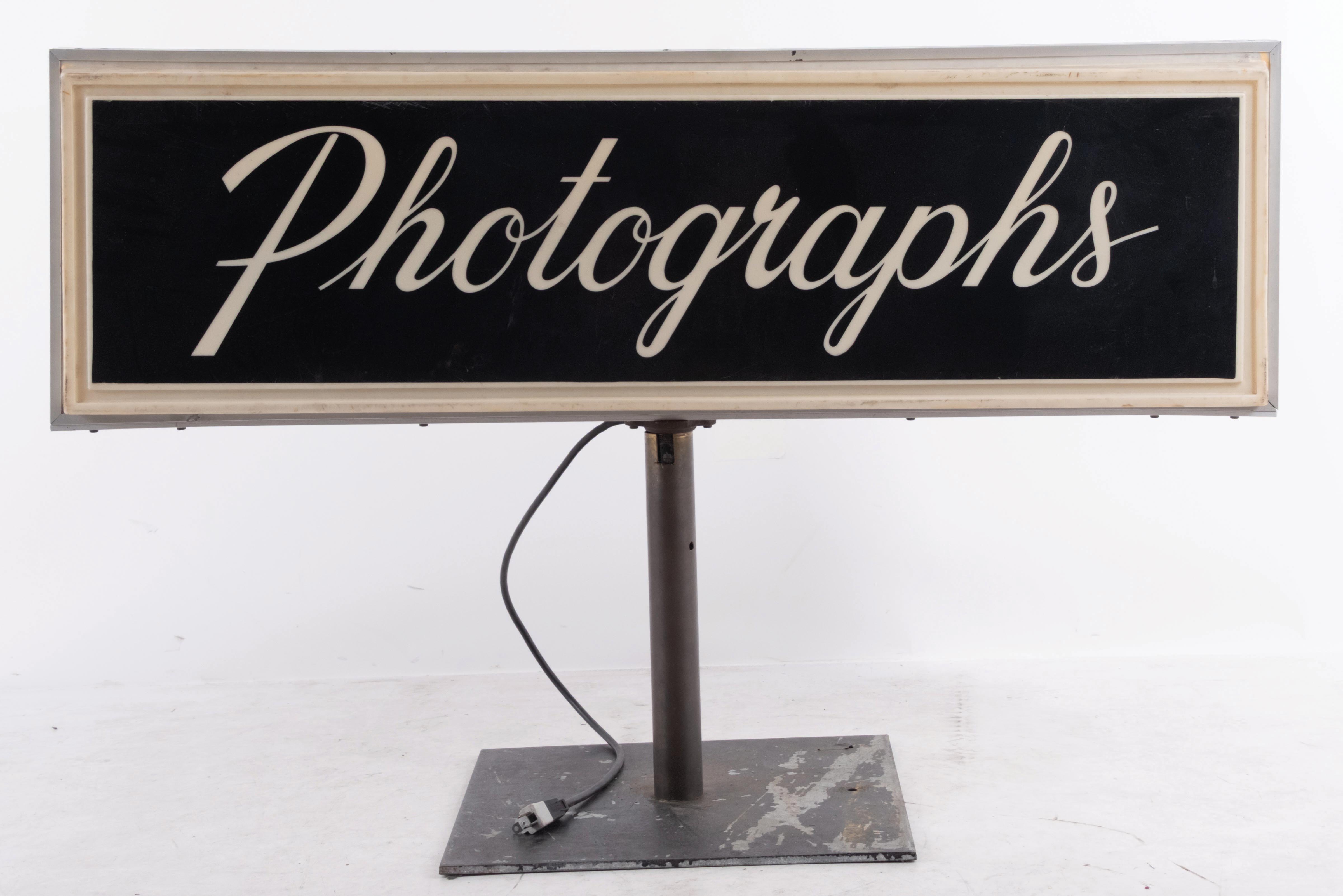 Photo Set Up Sign Lot Detail - DOUBLE-SIDED LIGHT-UP PHOTOGRAPH BOOTH SIGN