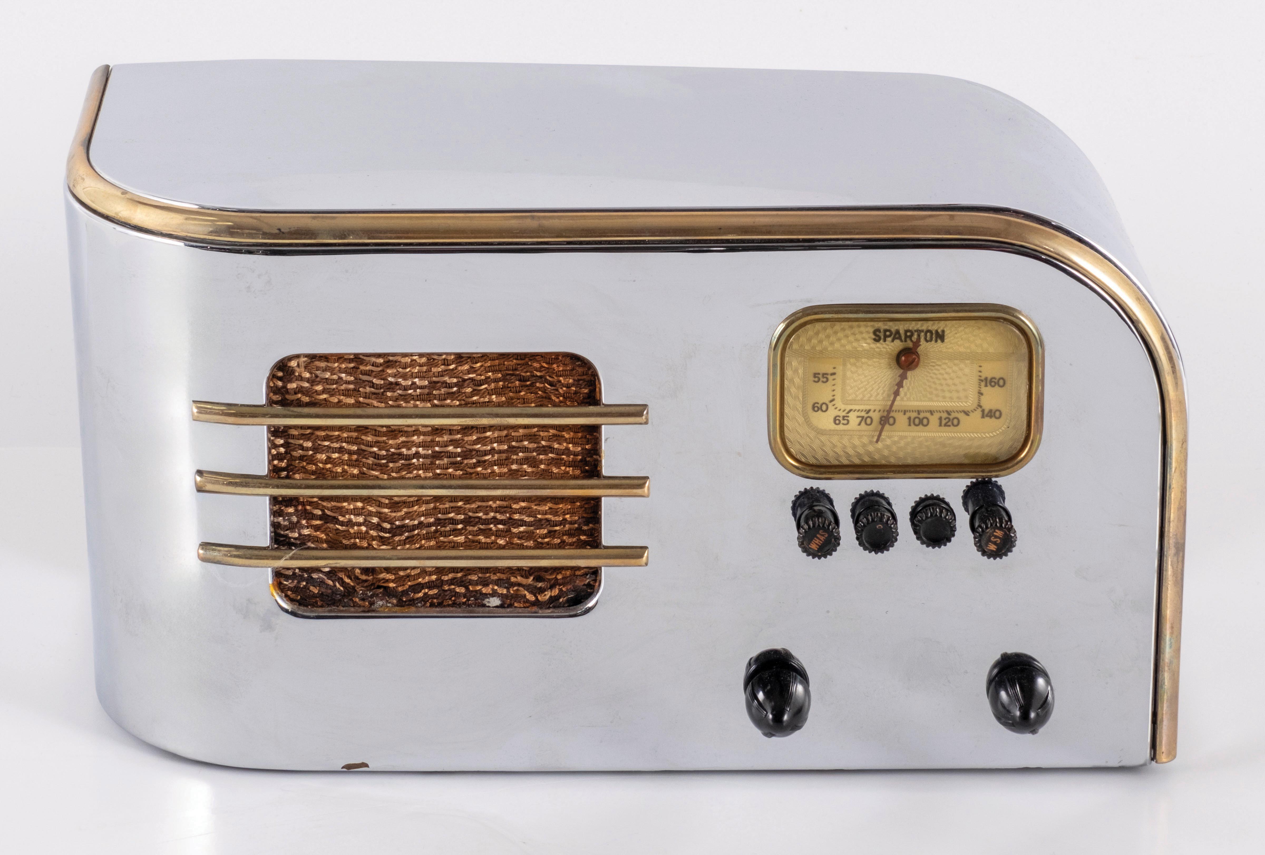 Lot Detail - SPARTAN TIN FRONT RADIO