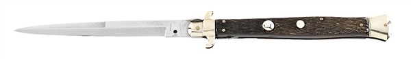 RARE C.1920S-30S MANIAGO MARKED BAYONET BLADE ITALIAN STILETTO PICK LOCK SWITCHBLADE WITH CHECKERED COW HORN HANDLES. 