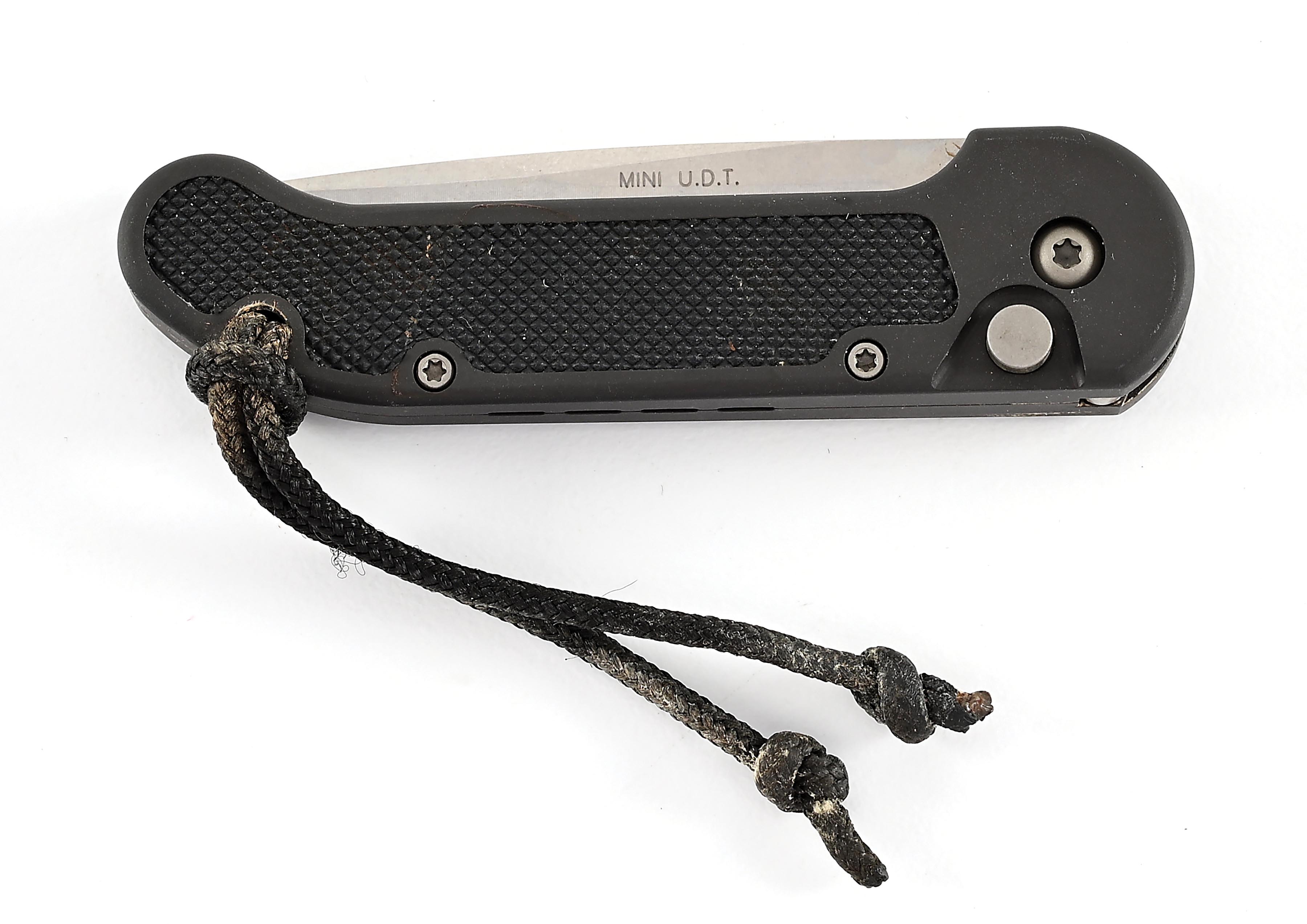 Lot Detail - MICROTECH MINI UDT PUSH BUTTON AUTOMATIC KNIFE.