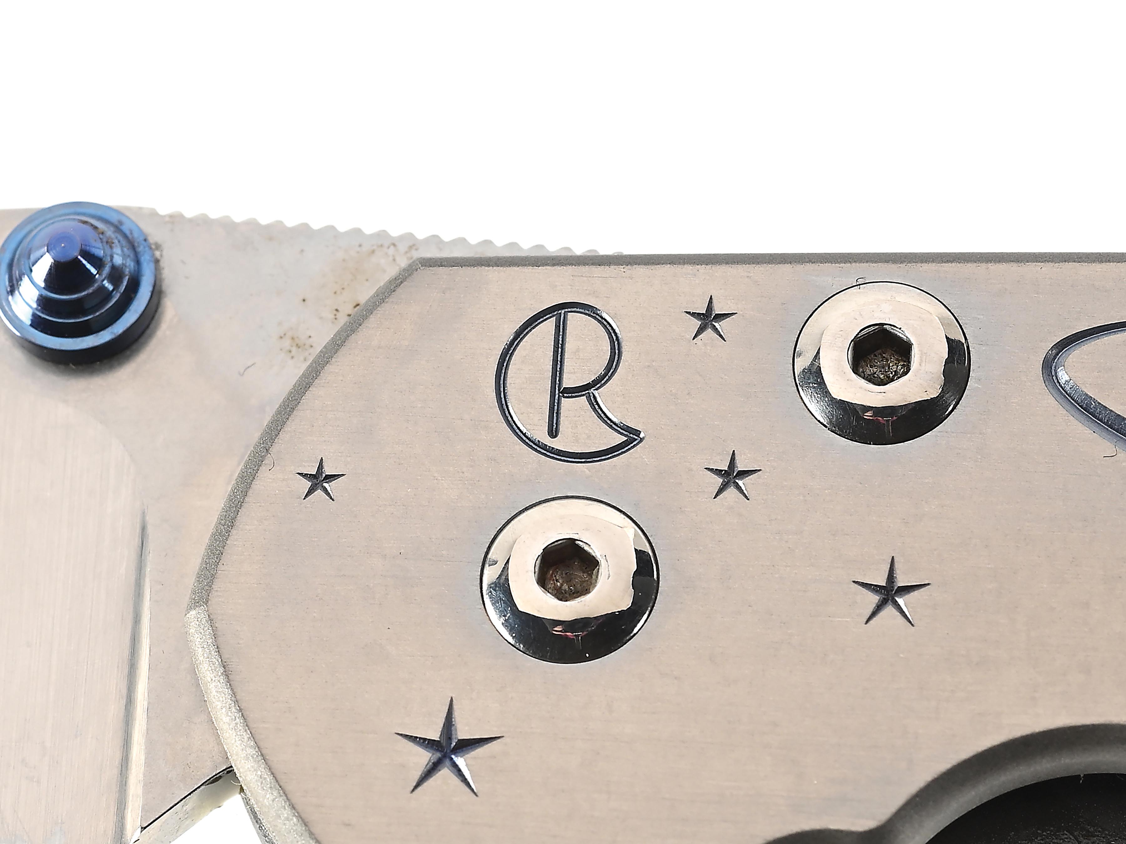 Lot Detail - BOXED CHRIS REEVE SOLAR WIND LARGE SEBENZA.