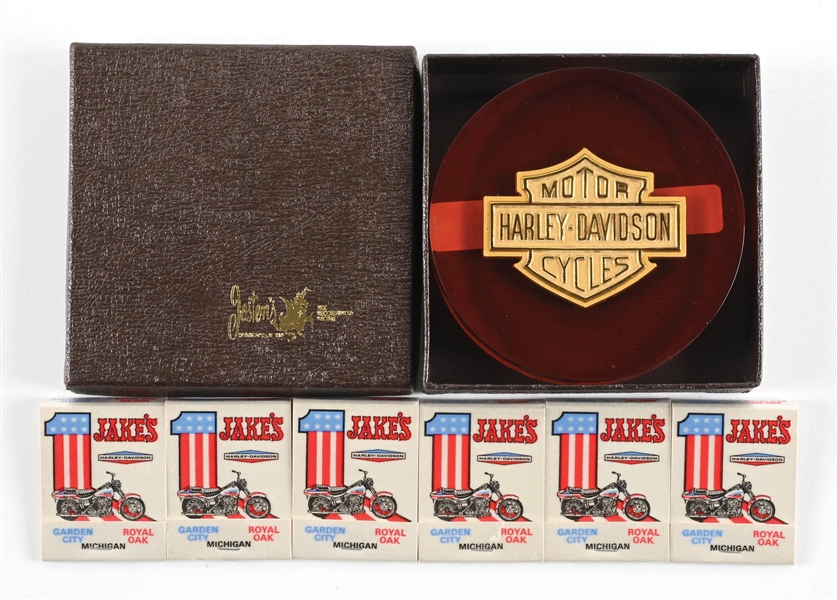 COLLECTION OF 7: HARLEY-DAVIDSON MOTORCYCLES BOXED PAPERWEIGHT AND JAKES MATCH BOOKS