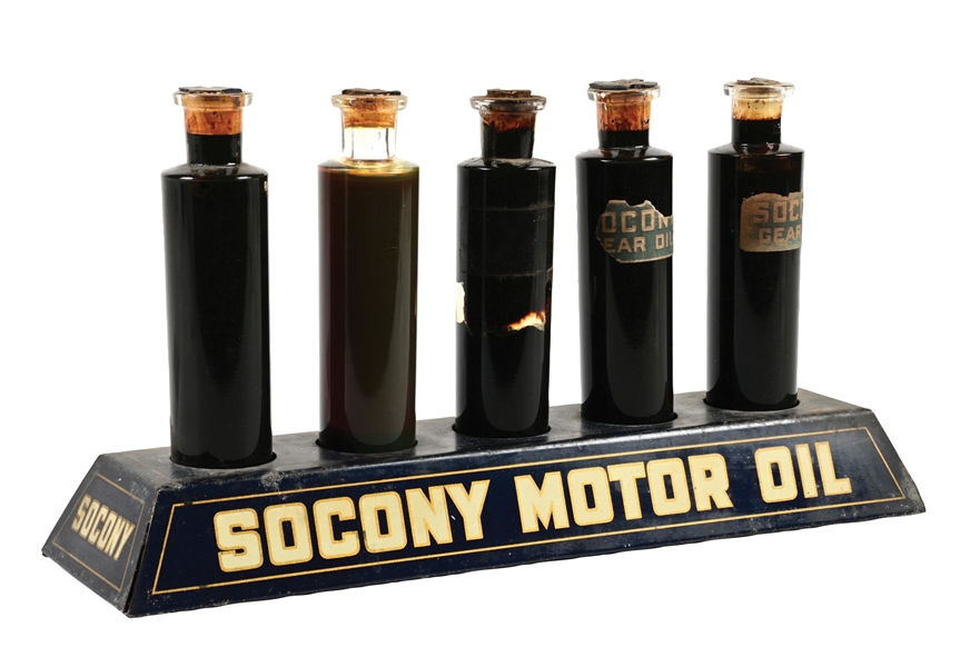 RARE SOCONY MOTOR OIL SAMPLE STORE DISPLAY CASE WITH GLASS OIL BOTTLES