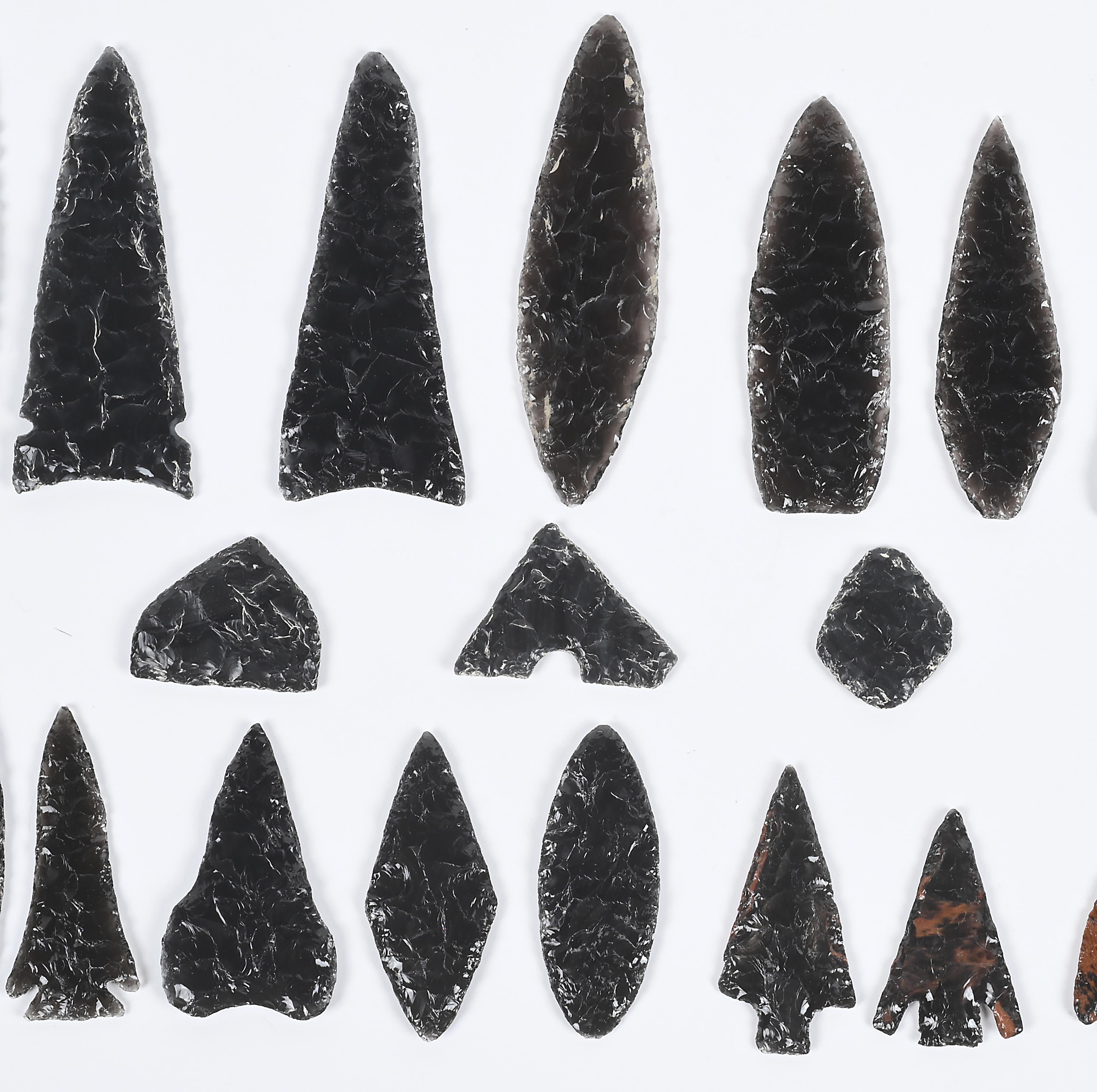 Modoc Obsidian Lot Detail - LOT OF 30: KLAMATH-MODOC OBSIDIAN POINTS