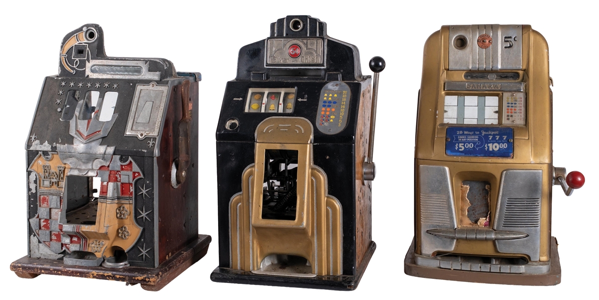Lot Detail - COLLECTION OF 3 SLOT MACHINE CASES