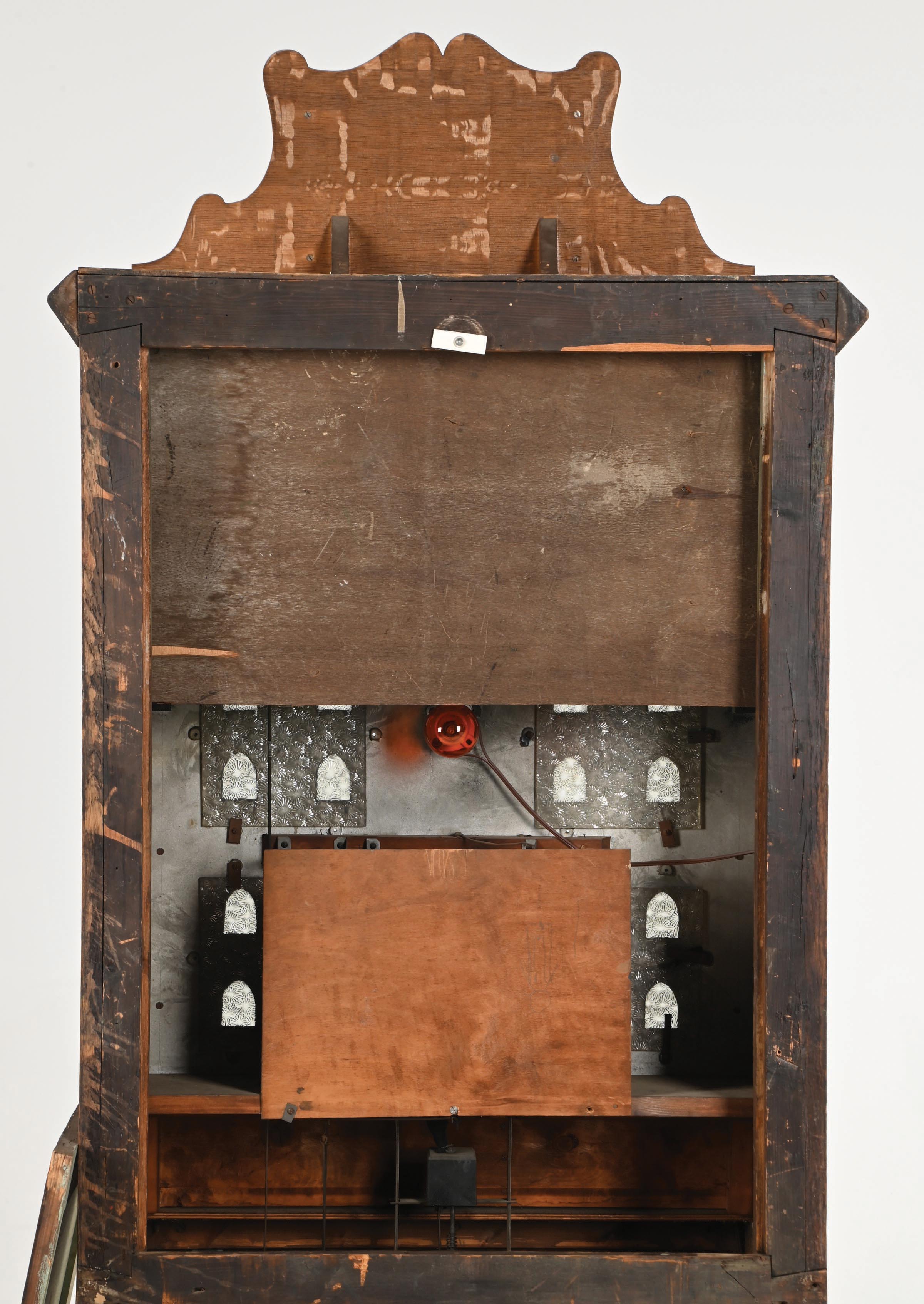 Lot Detail - 1¢ TOWER OF LONDON EXECUTION LIVE MODEL ARCADE MACHINE