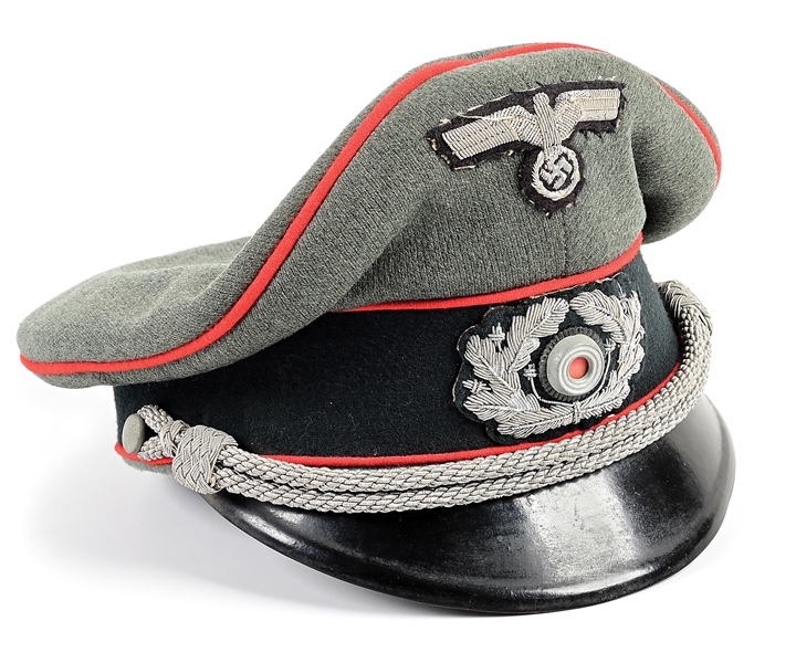 GERMAN WWII ARMY ARTILLERY OFFICER VISOR CAP. 