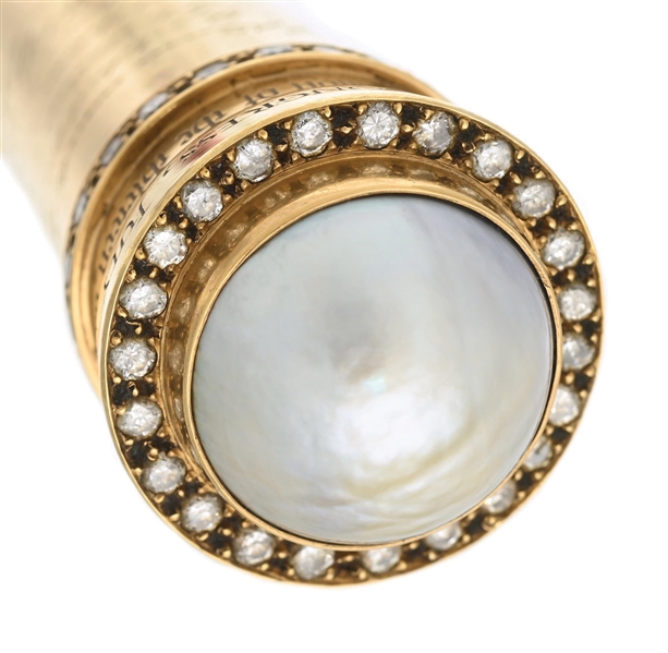 18K GOLD DECLARATION OF INDEPENDENCE CANE W/MABE PEARL & DIAMONDS