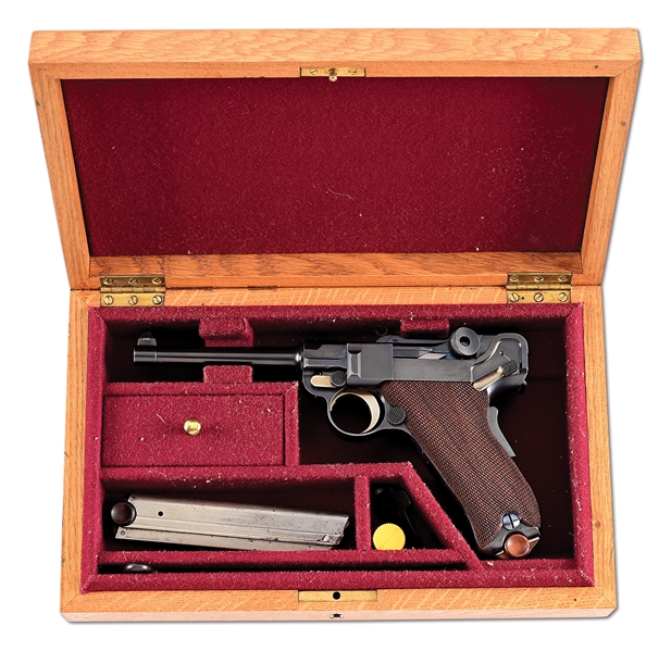(C) DWM 1900 TEST LUGER .30 LUGER SEMI-AUTOMATIC PISTOL WITH CASE.