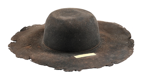 IDENTIFIED REVOLUTIONARY WAR PENNSYLVANIA MILITIA BRIMMED HAT.