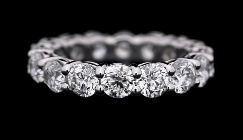 PLATINUM ROUND BRILLIANT CUT DIAMOND ETERNITY RING 