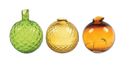 LOT OF 3: BLOWN GLASS TARGET BALLS INCLUDING RARE HONEY AMBER BOGARDUS
