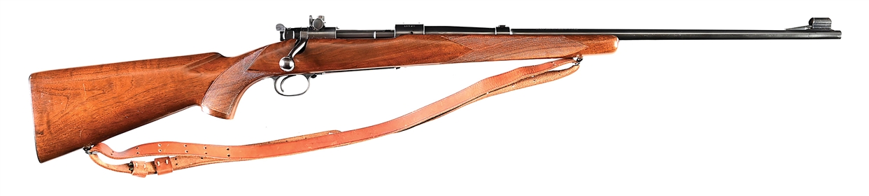 (C) SCARCE PRE-WAR WINCHESTER MODEL 70 BOLT ACTION RIFLE IN .250-3000