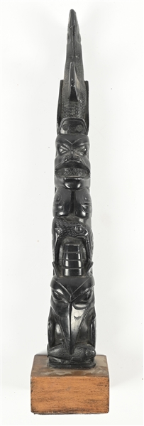HAIDA-STYLE TOTEM POLE 