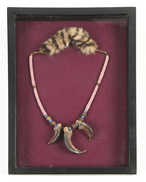 NATIVE AMERICAN BEAR CLAW NECKLACE
