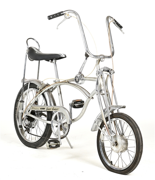 SCHWINN "GREY GHOST" STING-RAY BICYCLE SERIAL NO. DG05075