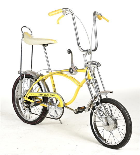 SCHWINN "LEMON PEELER" STING-RAY BICYCLE SERIAL NO. GG043209