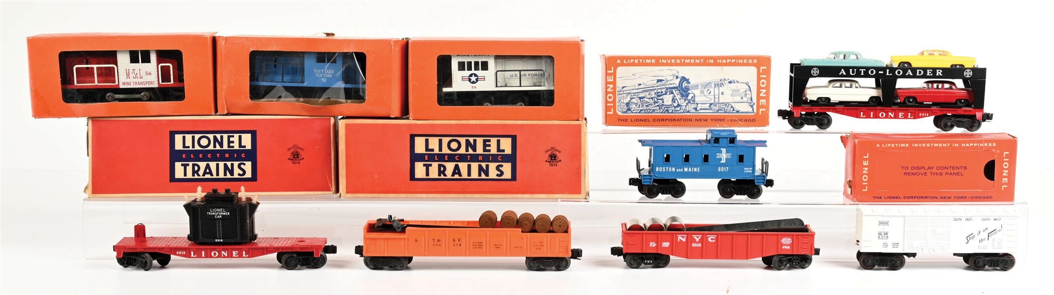 LOT OF 9: LIONEL SMALL MOTORIZED UNITS & SMALL FREIGHT CARS