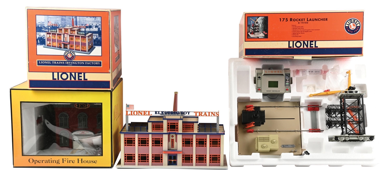 LOT OF 3: LIONEL & MTH ASSORTED STRUCTURES